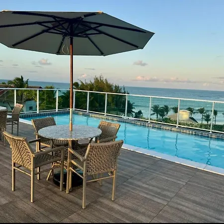 Nixxus Luxo e requinte á 50 m do mar e próximo as piscinas Naturais-2